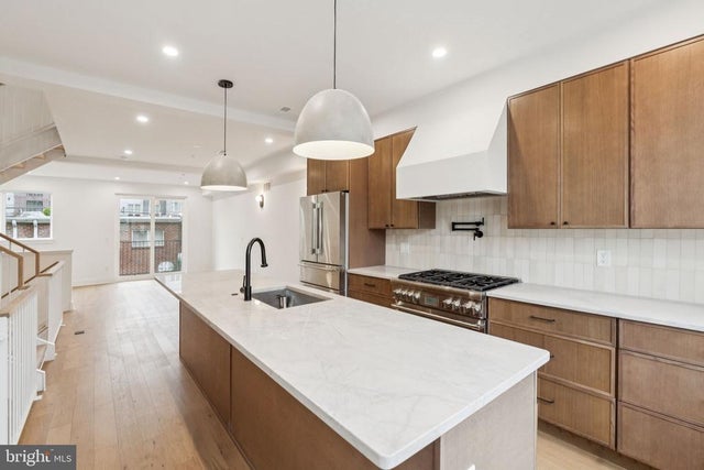 747 N Capitol Street, Philadelphia