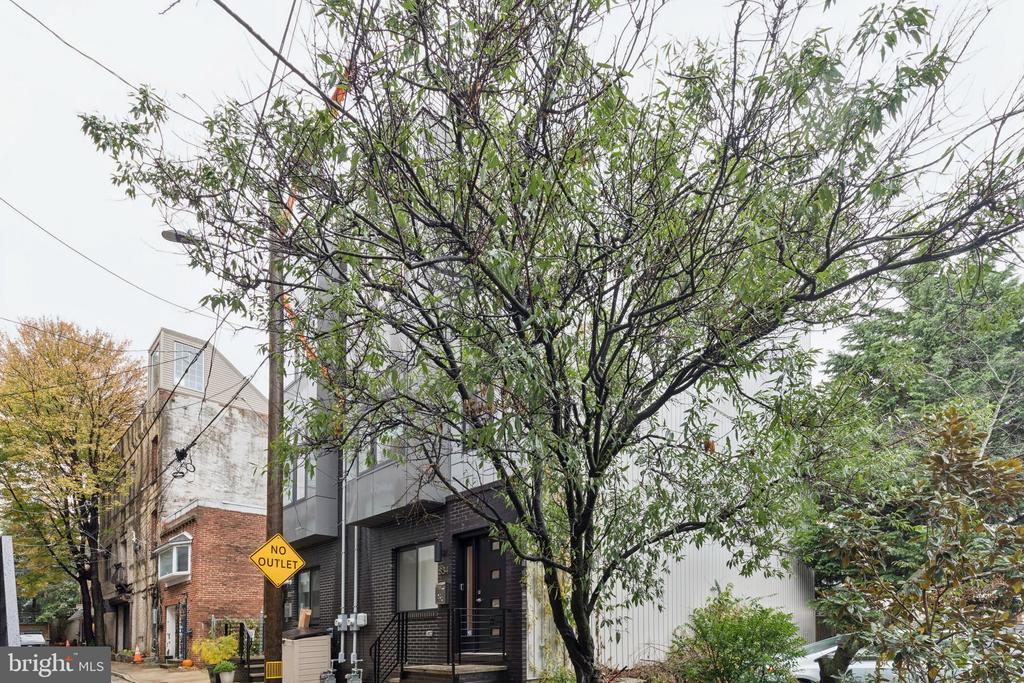834 N Orkney St, PHILADELPHIA