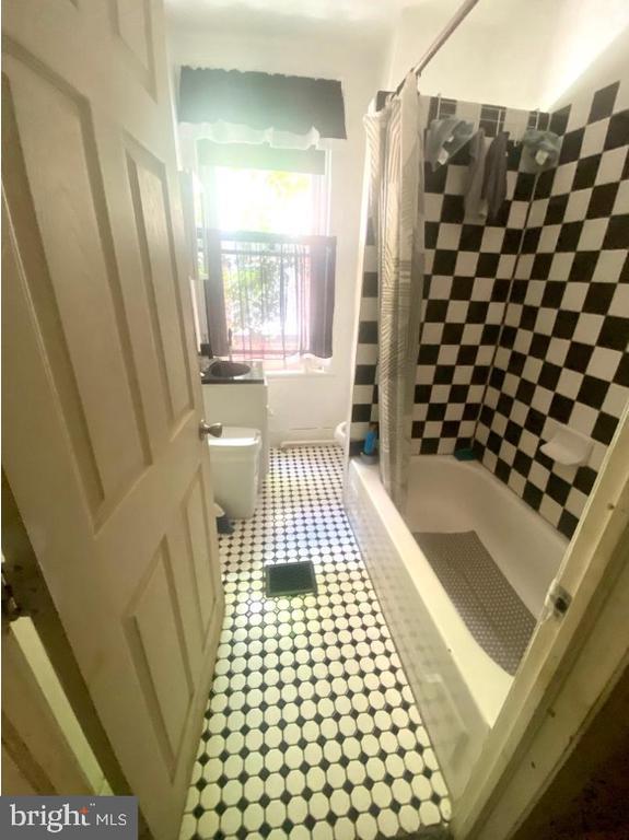 812 N Preston St, Philadelphia