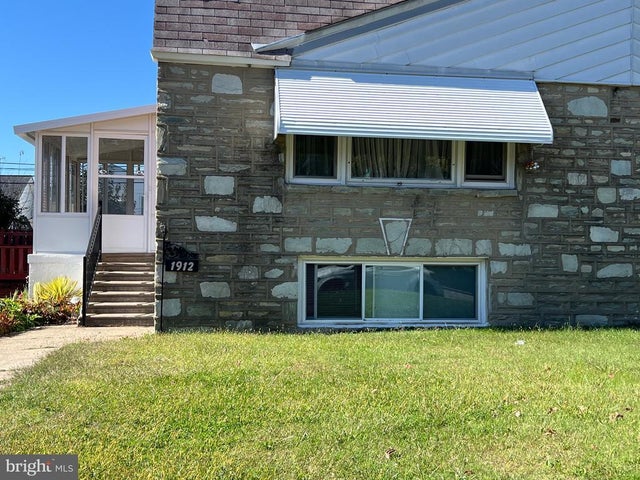 1912 Tomlinson Rd, Philadelphia