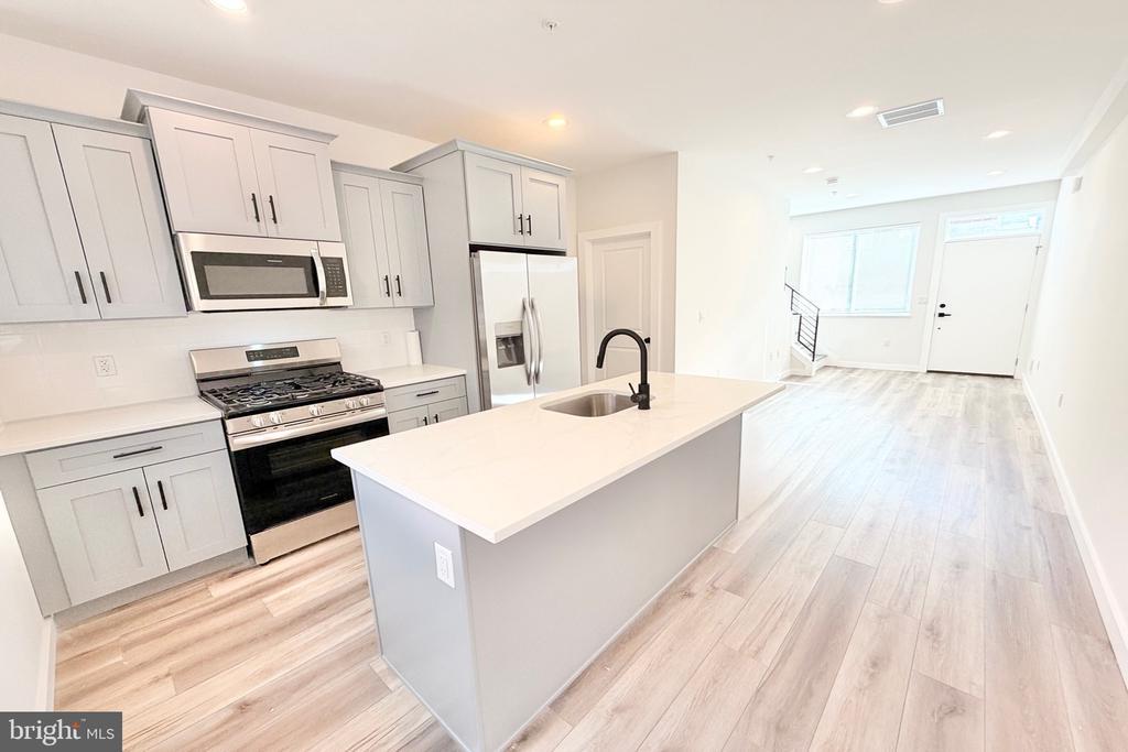 3221 Latona St, PHILADELPHIA