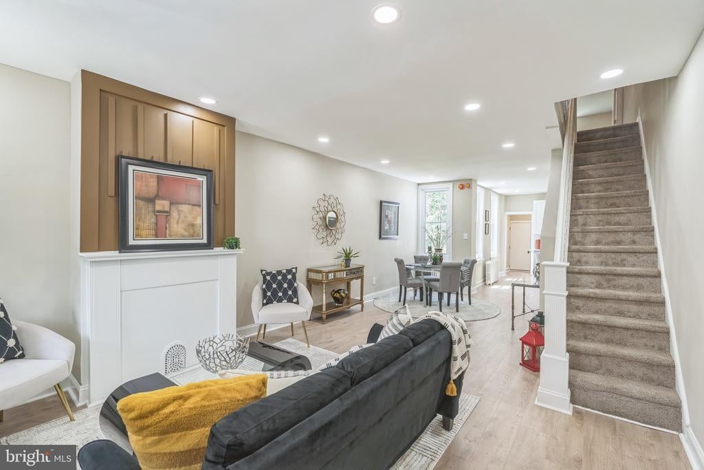 2070 Bridge St, PHILADELPHIA