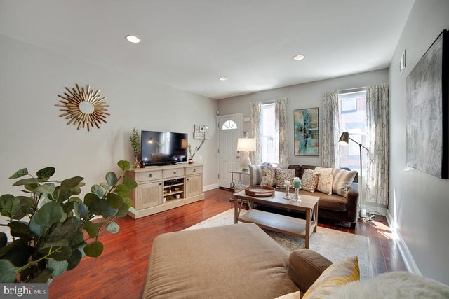 2117 Titan St, Philadelphia