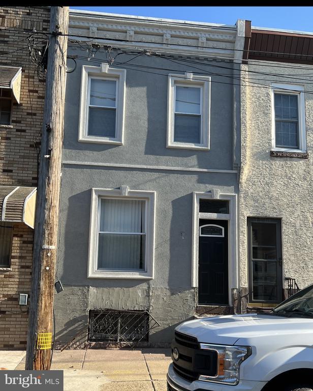 3167 E Thompson St, Philadelphia
