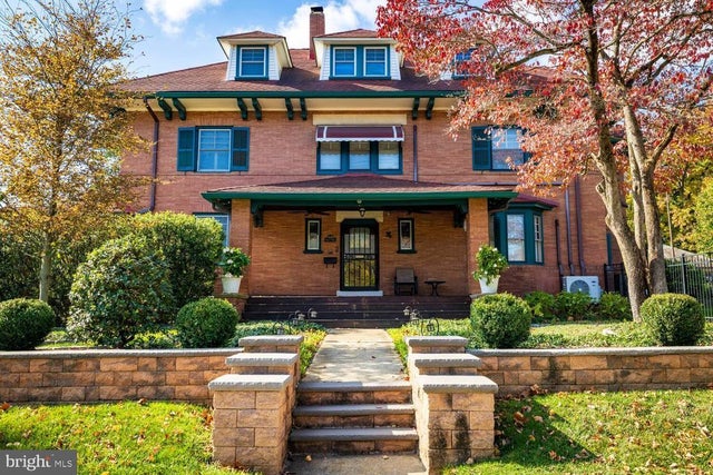 3001 W Queen Ln, Philadelphia