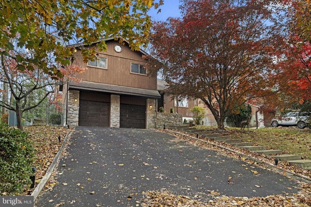 945 Manatawna Ave, Philadelphia