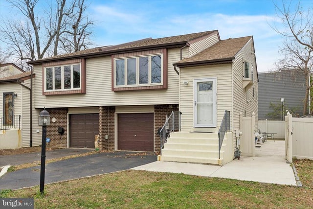 9312 Voits, Philadelphia