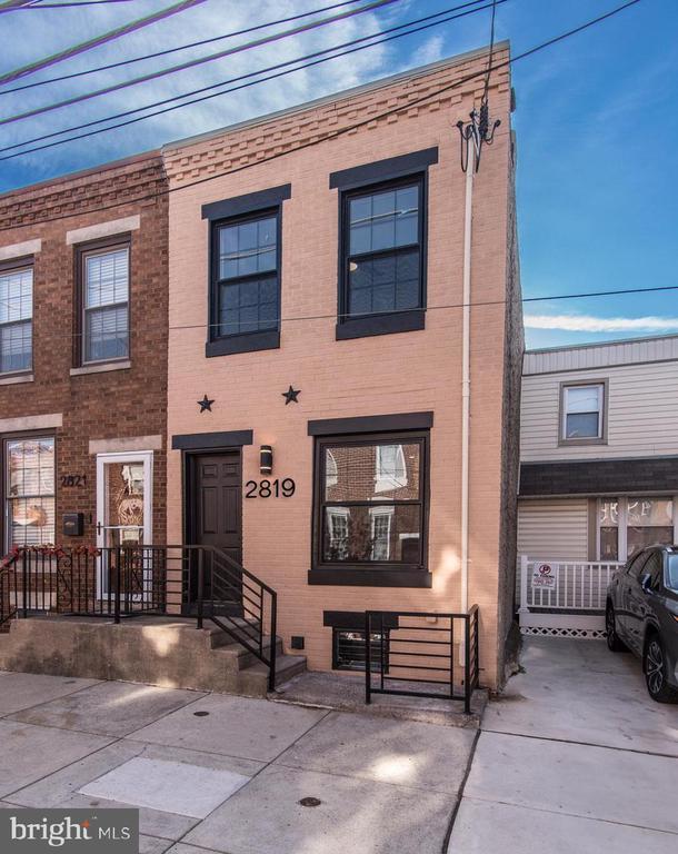2819 Almond St, Philadelphia