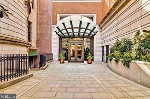 130-00 S 18th St #804, Philadelphia