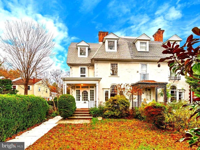 419 W School House Ln, Philadelphia