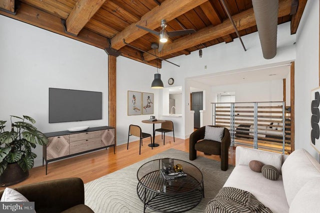 301 Race St #308, Philadelphia