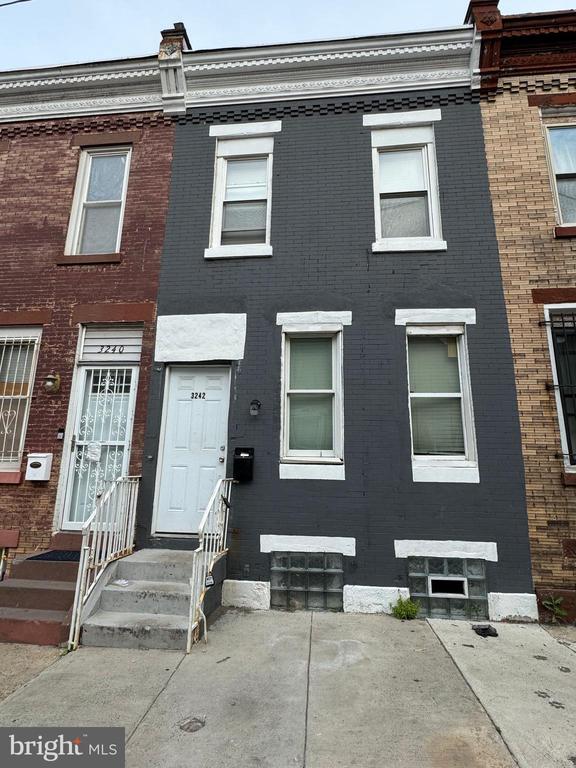 3242 N Randolph St, Philadelphia