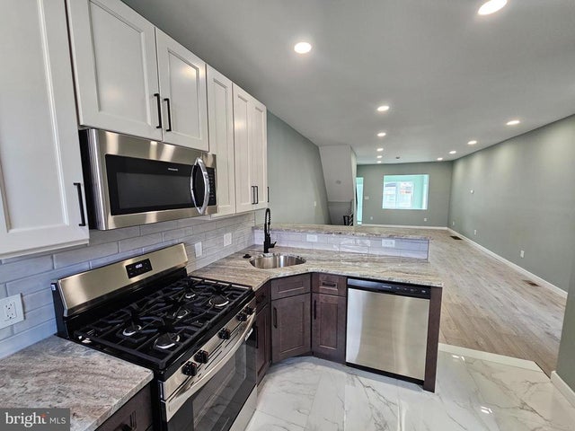 1963 W Spencer Ave, Philadelphia