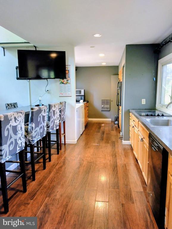 192 Cambridge Ct, Bushkill