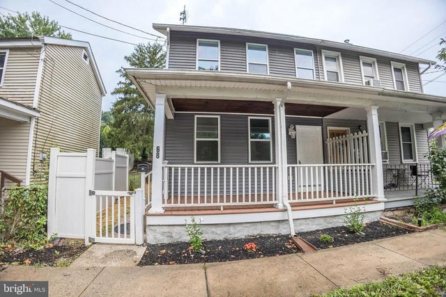 68 S Main St, Duncannon