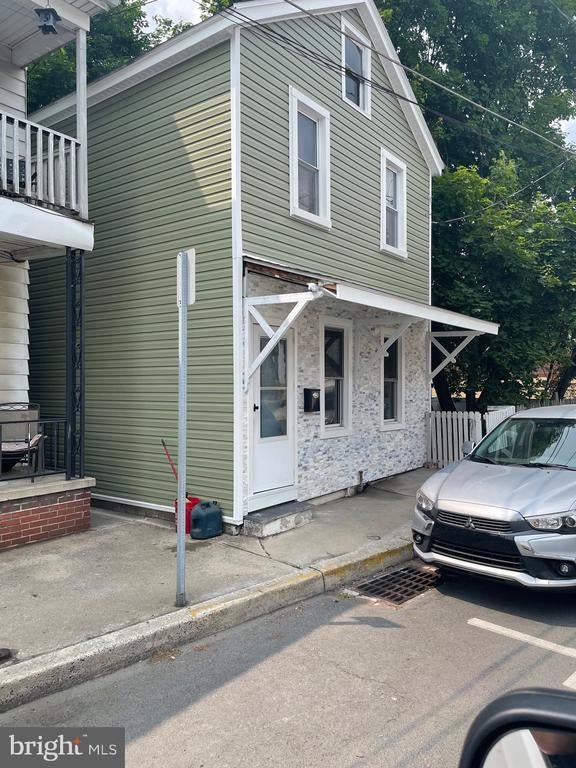 211 W Lincoln Ave, Schuylkill Haven