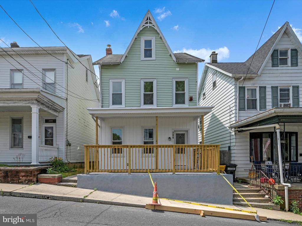 206 High St, SCHUYLKILL HAVEN