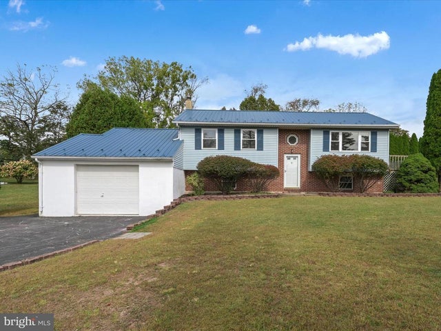 1165 Custer Dr, Auburn