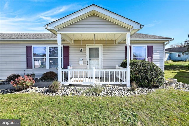 340 Tow Path Ln, Pine Grove