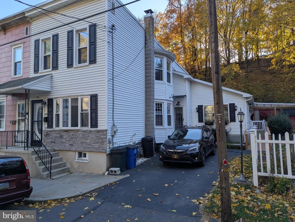 855 Water St, POTTSVILLE