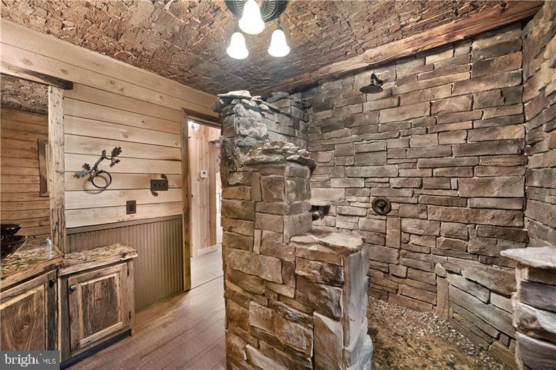 2095 Humbert Rd, CONFLUENCE PA CONFLUENCE Log Cabin Homes For Sale