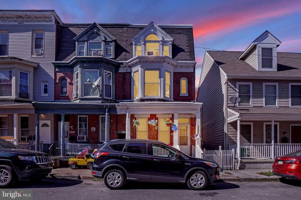 351 E Poplar St, York Property Listing MLS® PAYK2068560