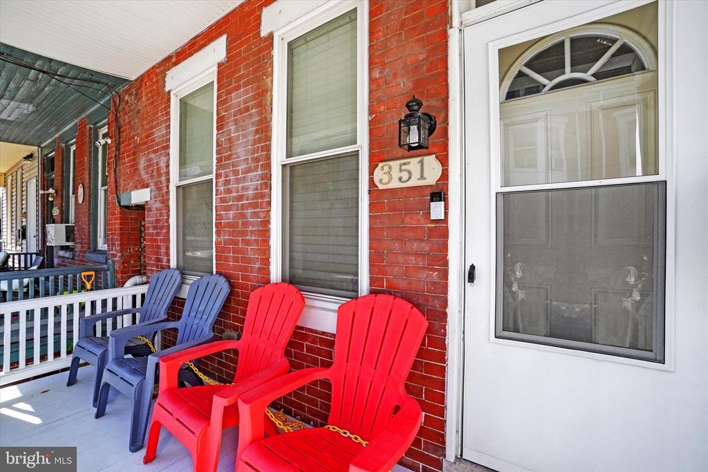 351 E Poplar St, York Property Listing MLS® PAYK2068560