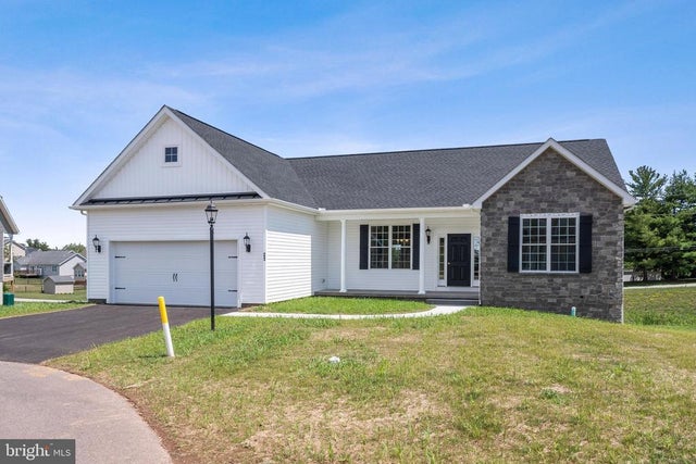 180 Patterson Dr #50, Stewartstown