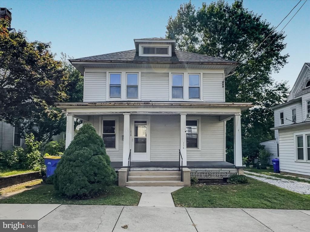 218 N Main St, JACOBUS