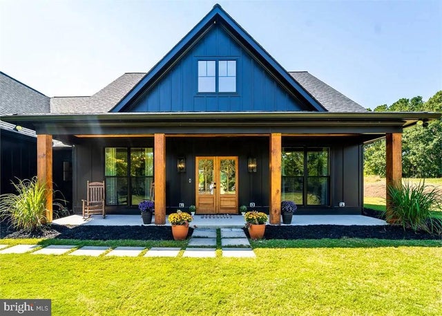 14602 Pin Oak Ln, New Freedom