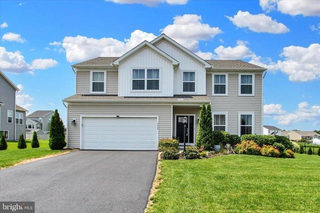 4008 Country Dr, Dover