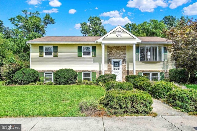 2700 Thornbridge Rd E, York