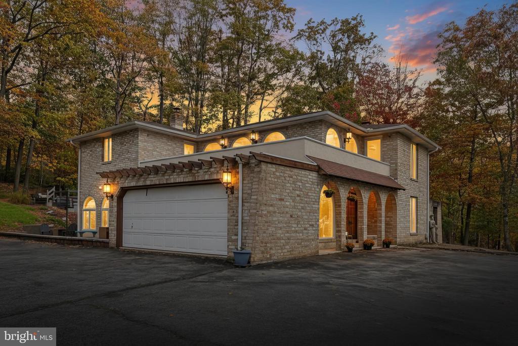 799 Laurel Woods Ln, HANOVER