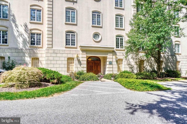 2025 Queen St S #231, York