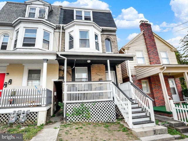 608 S Pershing Ave, York