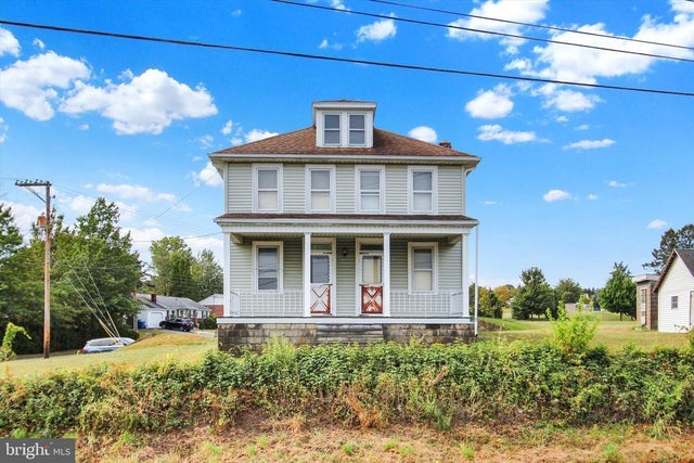 2040 Windsor Rd, Windsor