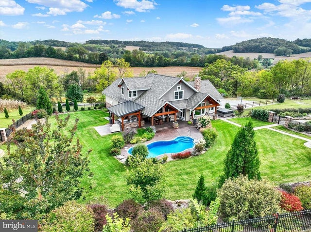 932 Raver Rd, Glen Rock