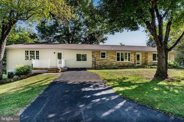 706 Pleasant View Rd, Lewisberry