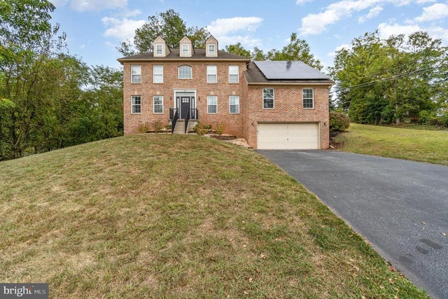 100 Bramblewood Ln, Lewisberry