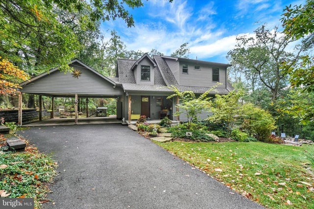 3327 Deininger Rd, York