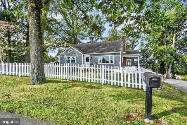 240 S Camp St, Windsor