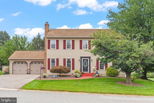 680 Hampstead Ct, York