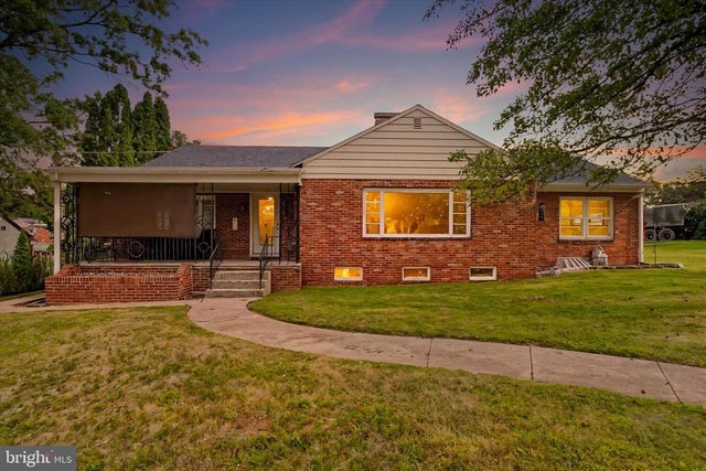 415 N Main St, Red Lion