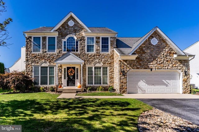 124 Evergreen Cir, Dillsburg