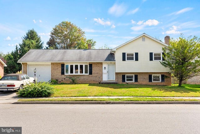 405 Clearview Rd, Hanover