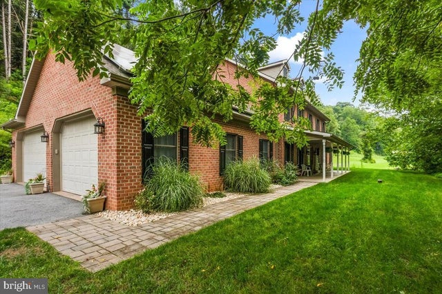 786 Arbor Dr, Red Lion