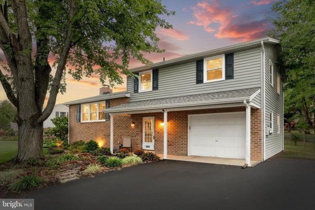 3395 Cranmere Ln, York