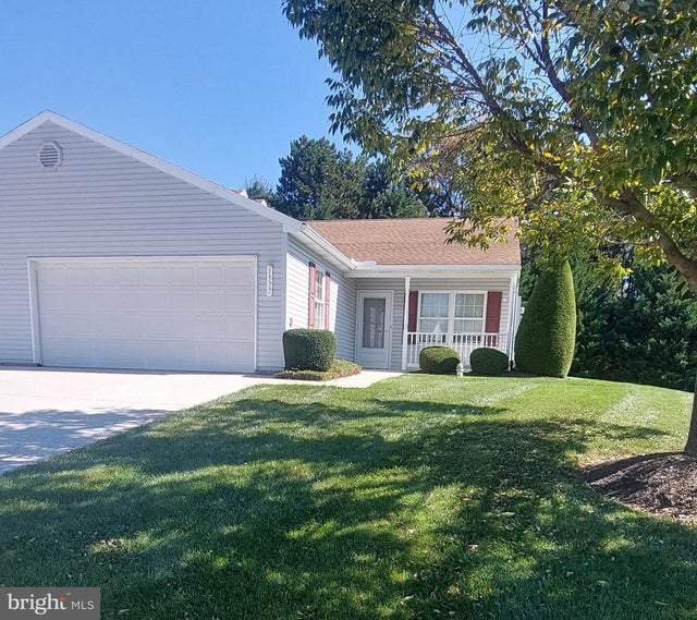 1377 Village Dr, Spring Grove