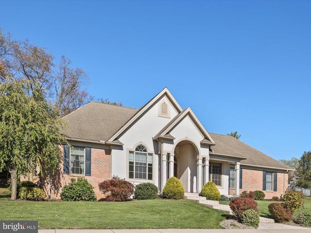 2711 Rosebay Dr, York