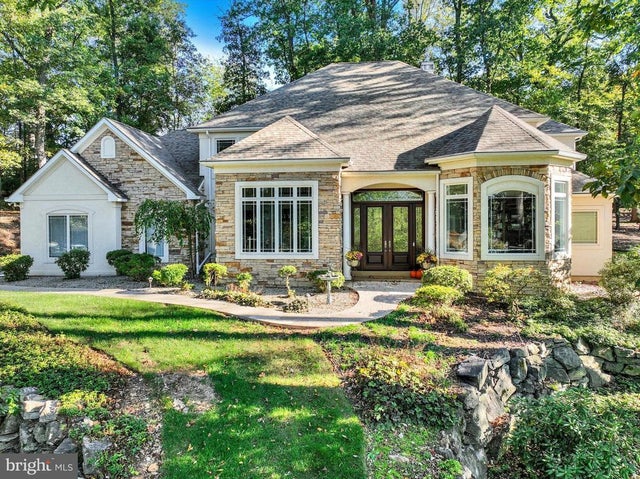 1715 Wyndham Dr, York